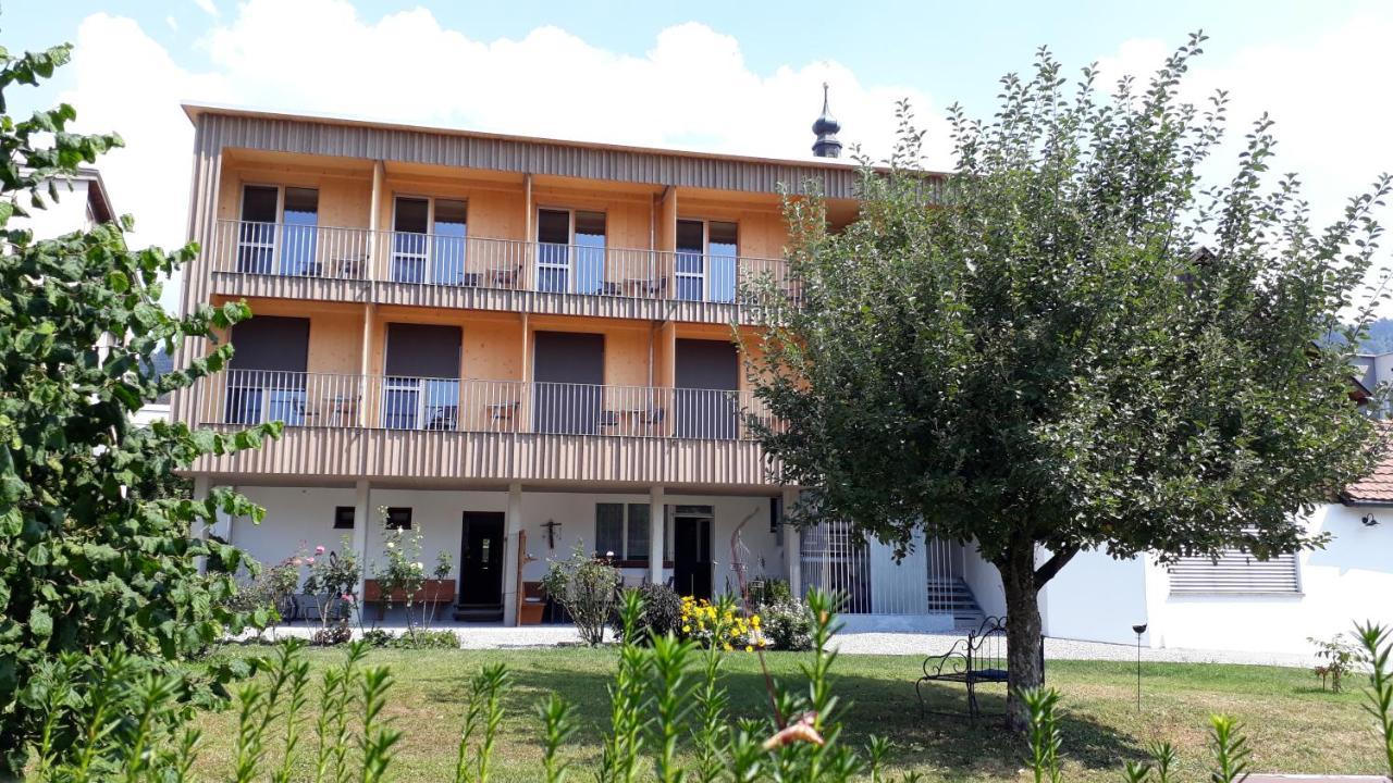 Gaestehaus Bernhard Lochau Esterno foto
